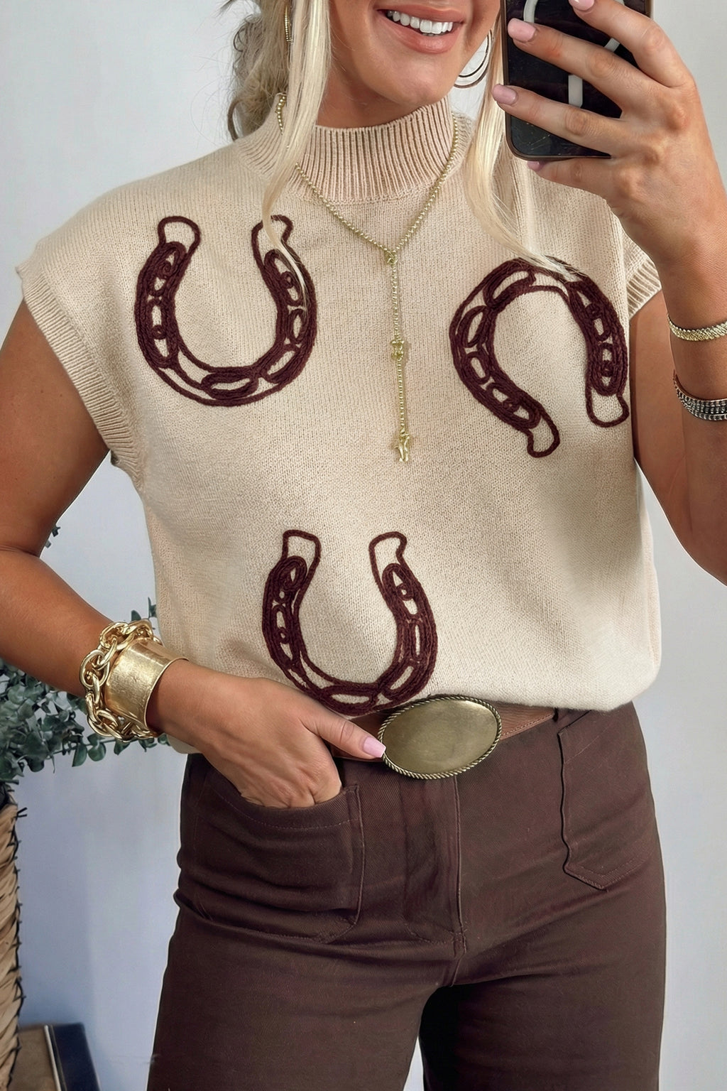 Horseshoes Short Sleeve Sweater