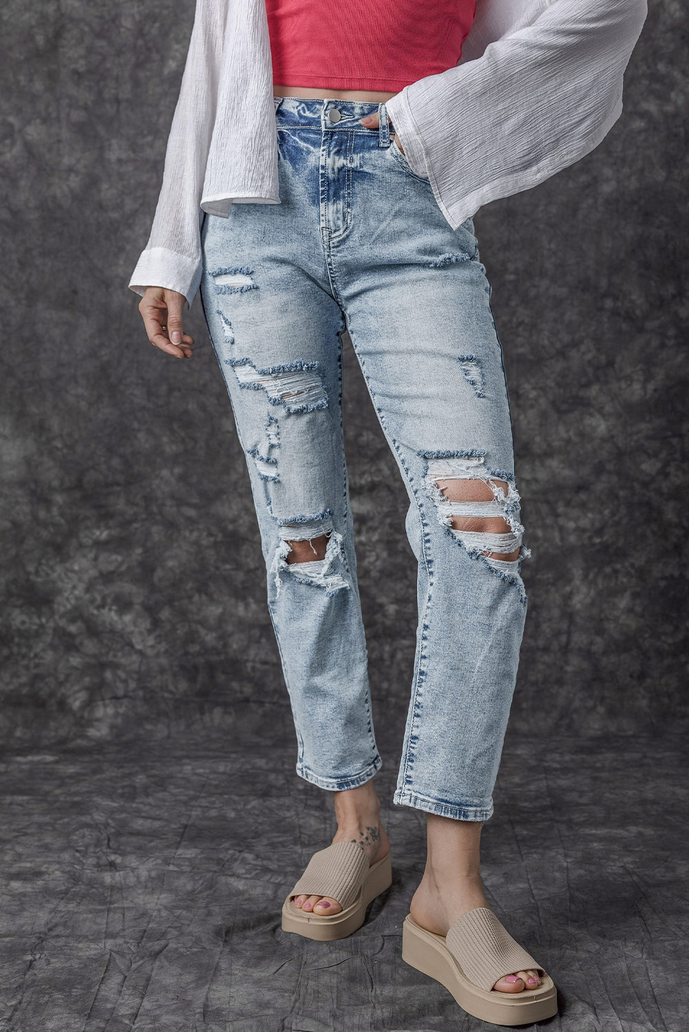 Light Wash Frayed Slim Fit High Waist Jeans