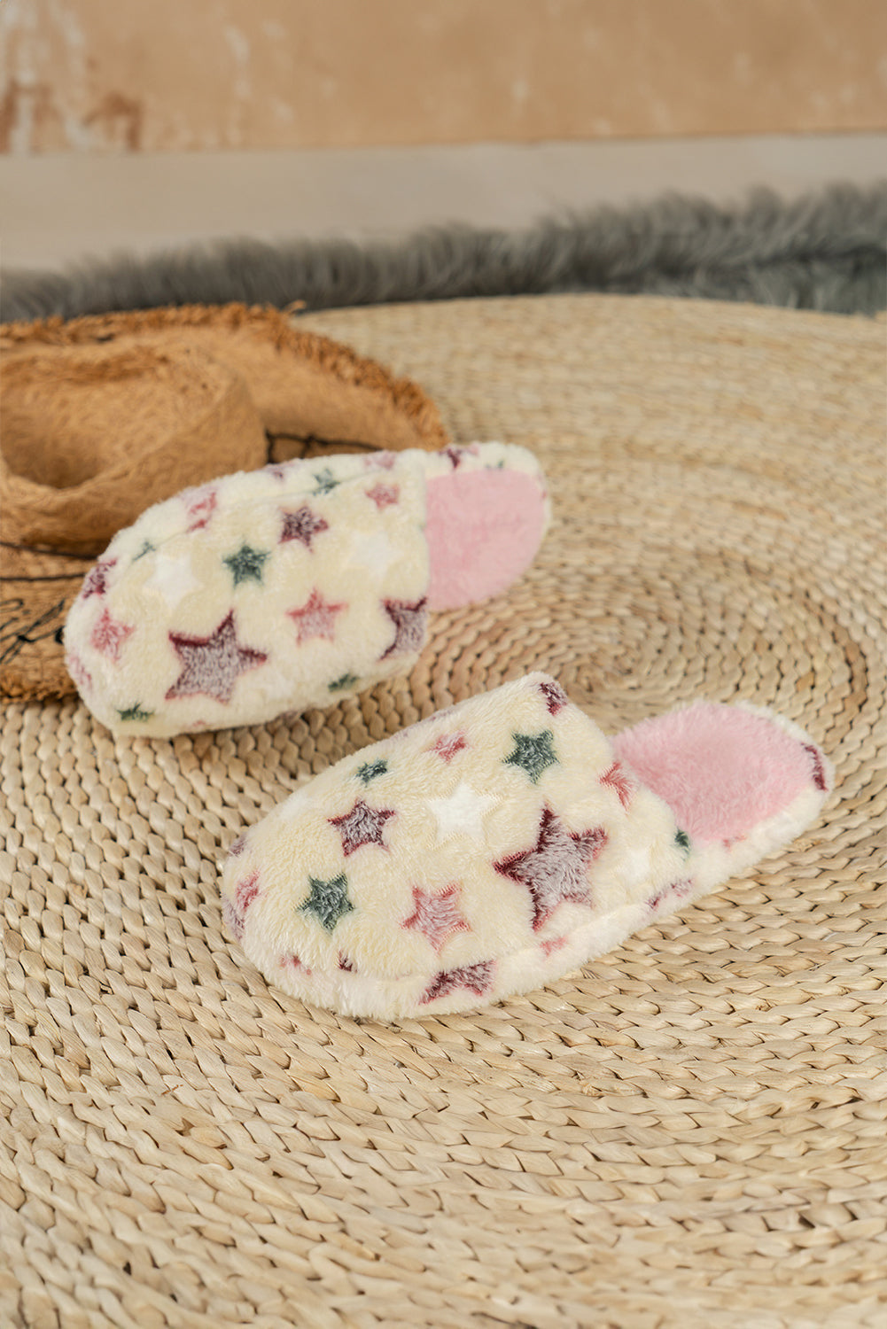 Star Pattern Plush Slippers