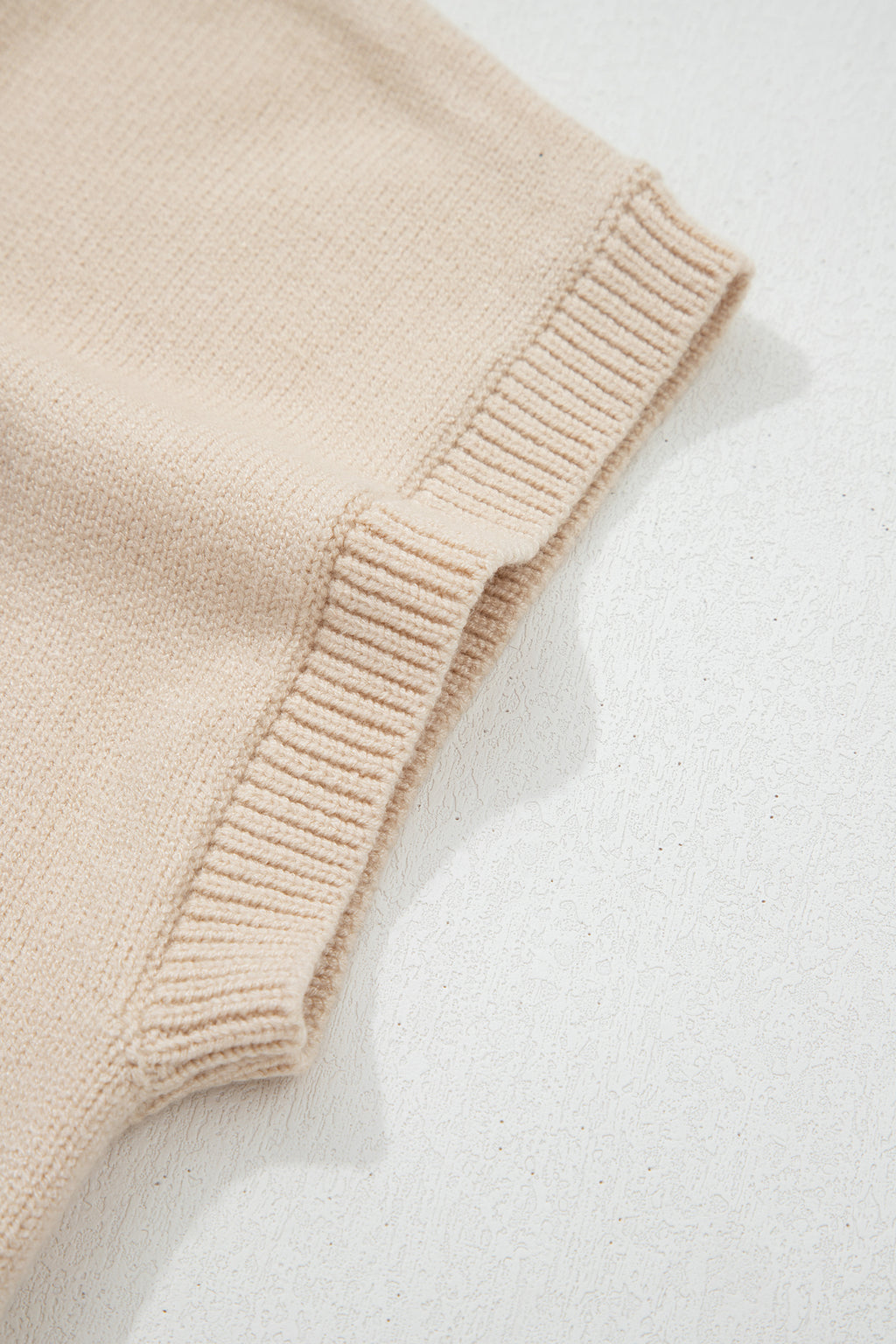 Horseshoes Short Sleeve Sweater