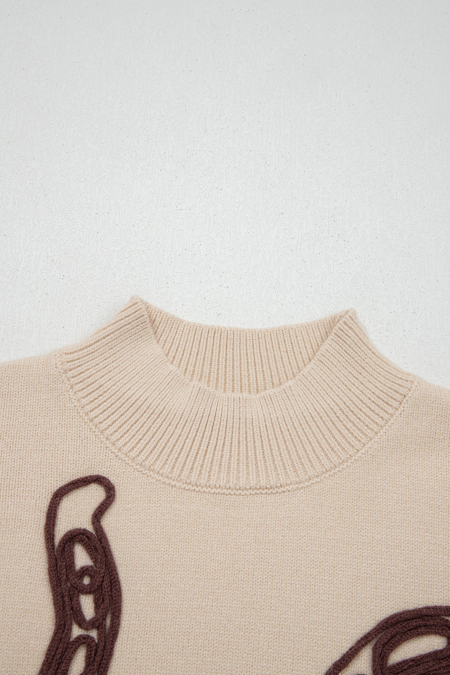 Horseshoes Short Sleeve Sweater