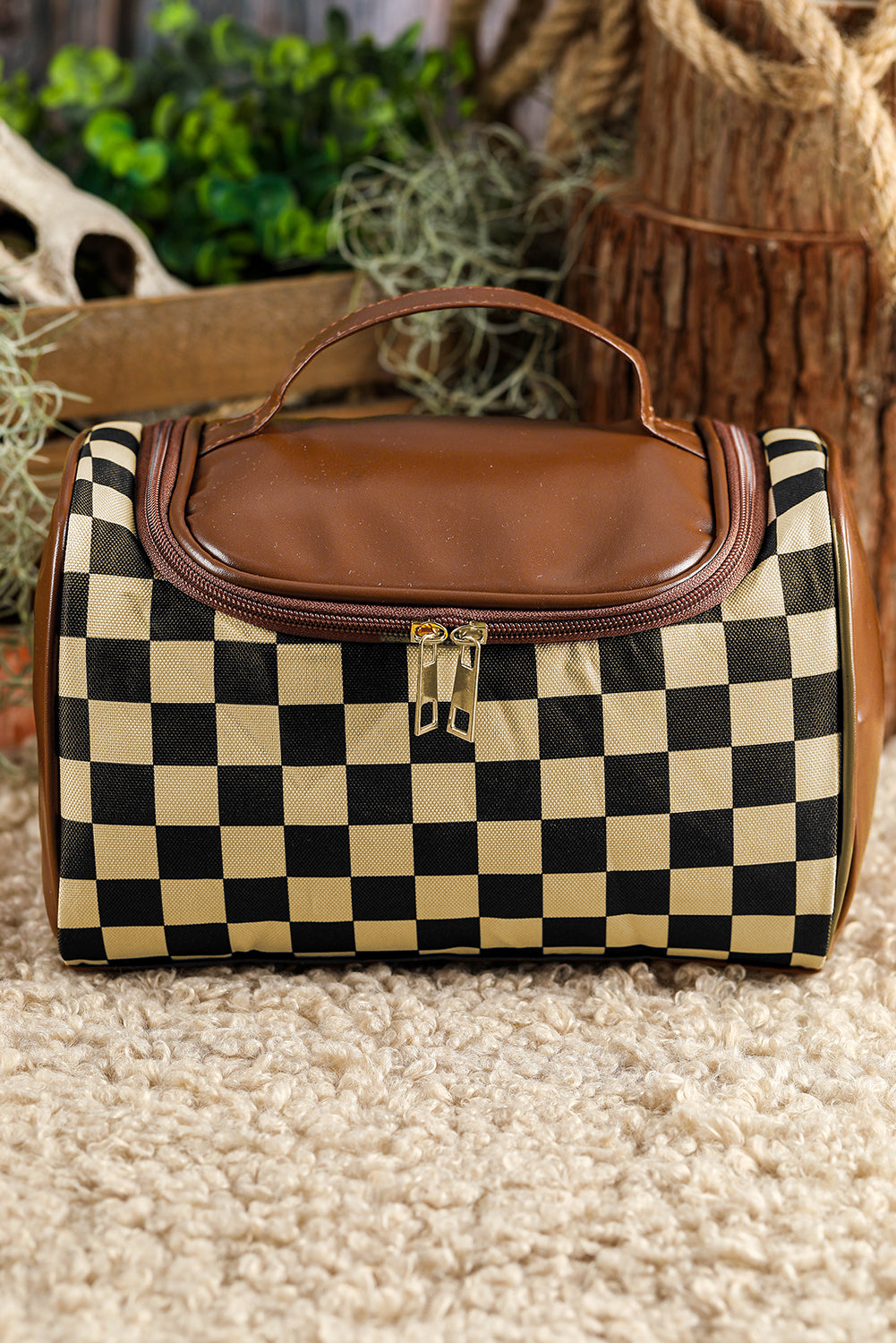 Checkered Leather Zipper Makeup Bag